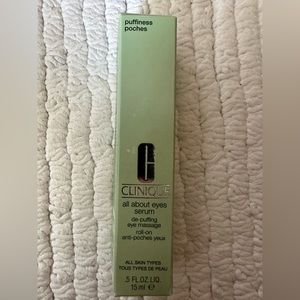 CLINIQUE All About Eyes Serum De-Puffing Eye Massage
